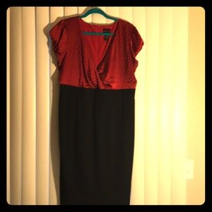 Retro red polka dot pencil dress.